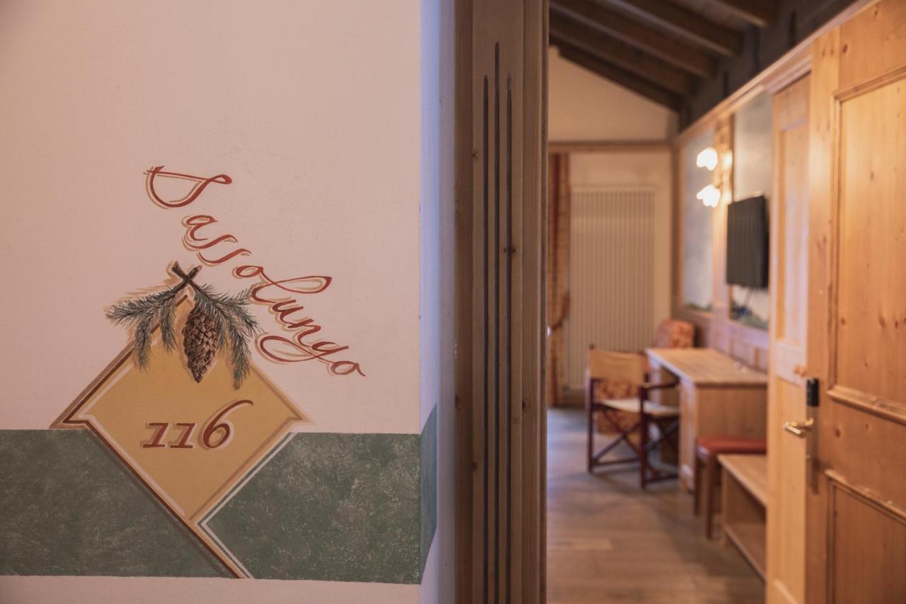 Hotel Rubino Deluxe Campitello di Fassa Esterno foto
