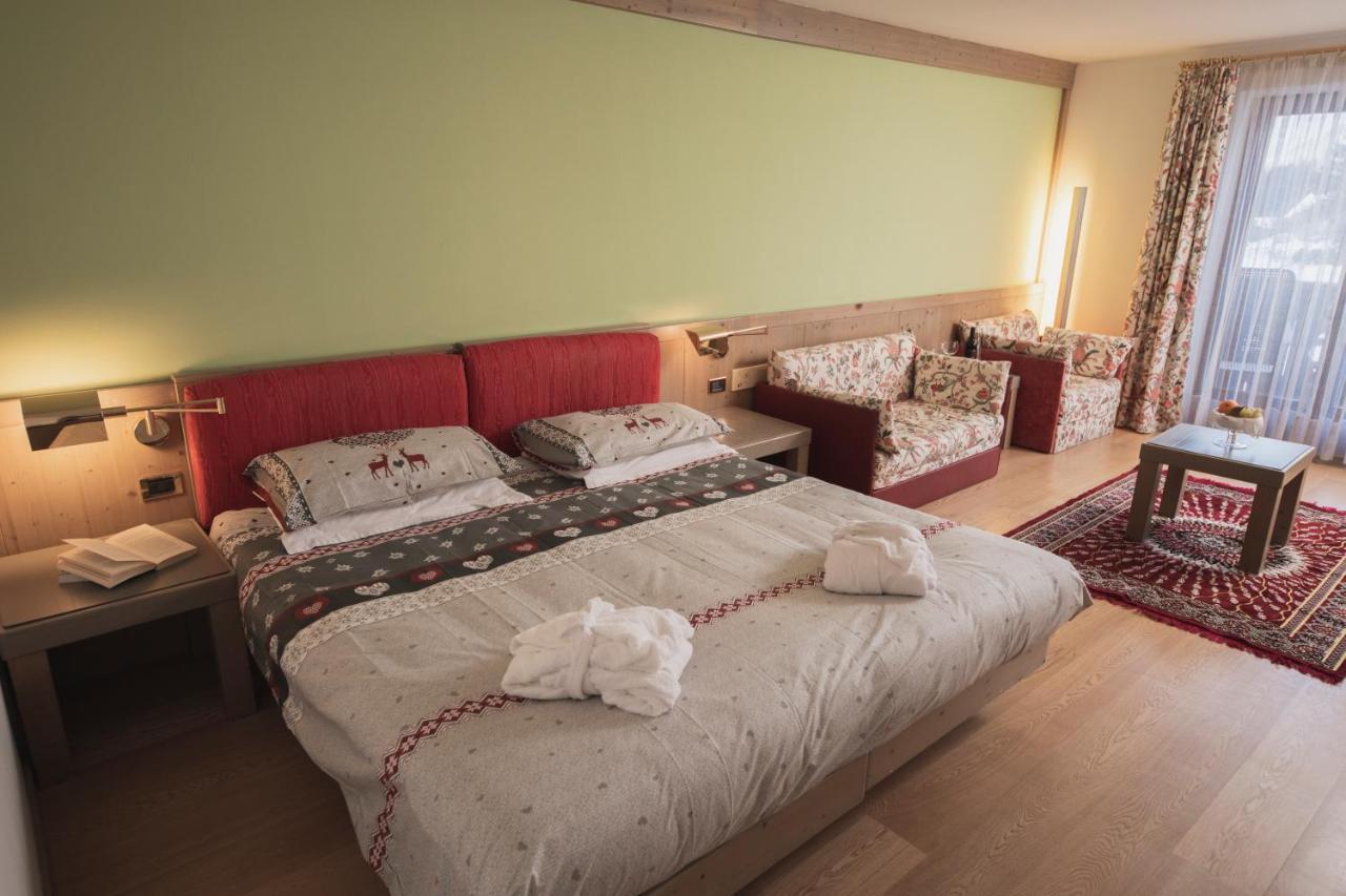 Hotel Rubino Deluxe Campitello di Fassa Esterno foto