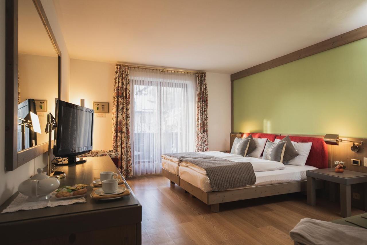 Hotel Rubino Deluxe Campitello di Fassa Esterno foto