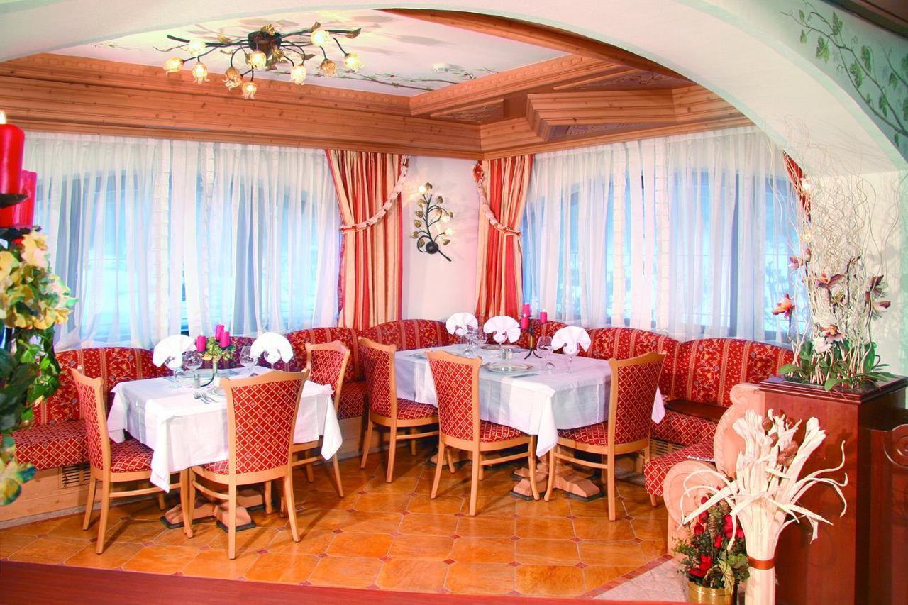 Hotel Rubino Deluxe Campitello di Fassa Esterno foto